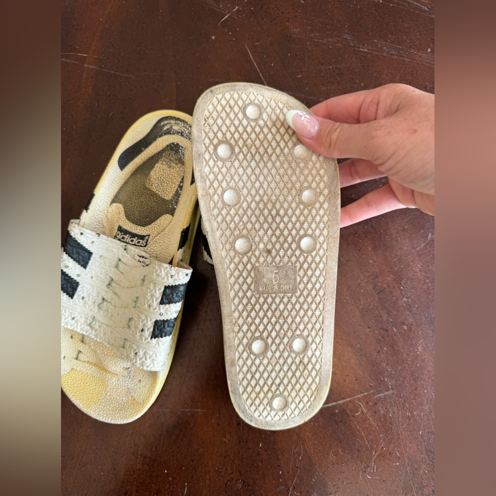 Adidas slides - Picture 2 of 6